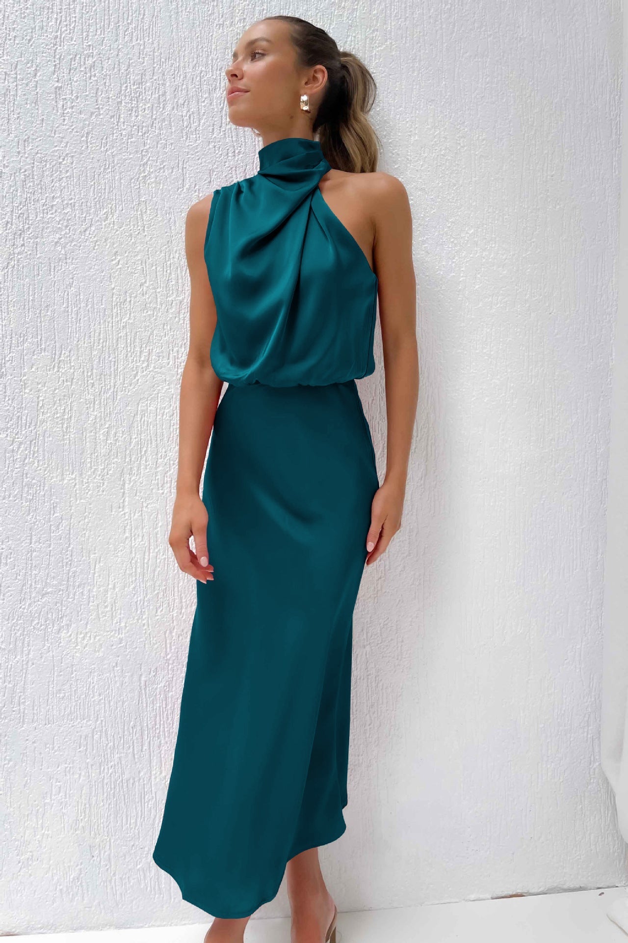 Rebecca | Satynowa Sukienka Maxi z Dekoltem Halter