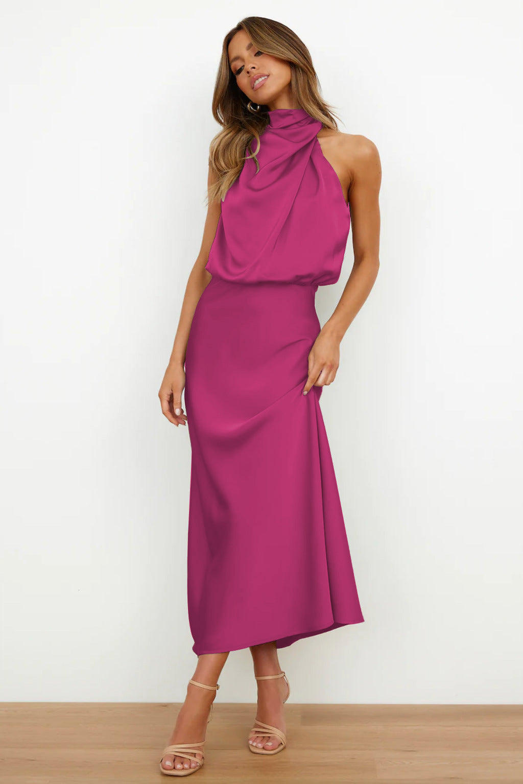 Rebecca | Satynowa Sukienka Maxi z Dekoltem Halter