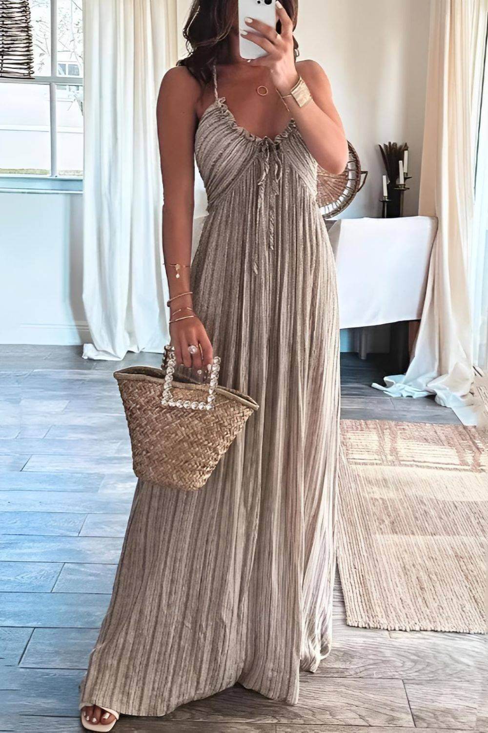 Lanie | Elegancka Sukienka Maxi z Plisami