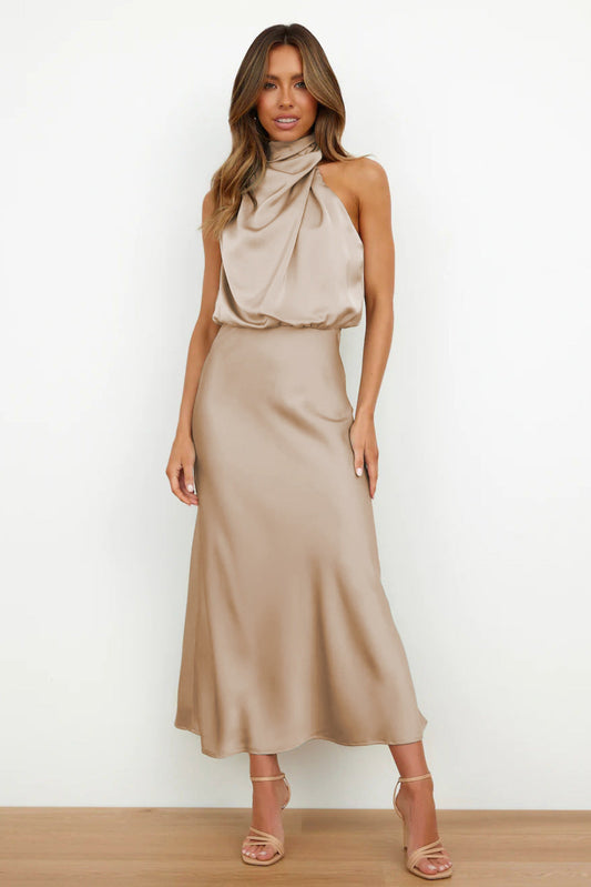 Rebecca | Satynowa Sukienka Maxi z Dekoltem Halter