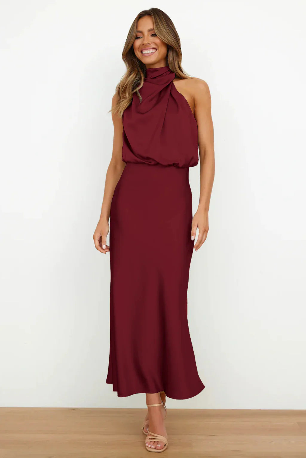 Rebecca | Satynowa Sukienka Maxi z Dekoltem Halter